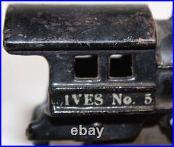 1917 Vintage IVES No. 5 CLOCKWORK STEAM 0-4-0 LOCOMOTIVE CAST IRON TRAIN TOYO