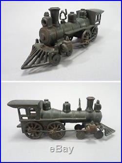 Antique Cast Iron Harris Toy Co Floor Train Steam Engine Early 1900s Vintage