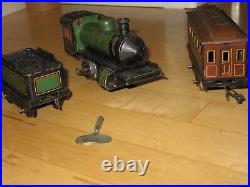 Bing 0 gauge train prewar windup green steam engine, tender, coach, original key