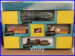 TYCO Mantua HO Toy Train Set WARR RR CPRR Steam Locomotive Set No. T-8 in Box
