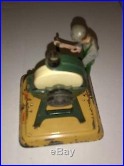 Vintage 1950s Fleischmann Western Germany Steam Engine Toy Wheel turning guy tin