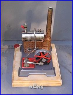 Vintage Horizontal Wilesco D5 live steam engine with box